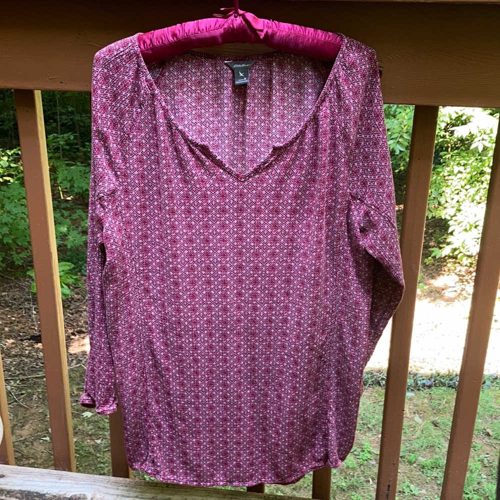 Eddie Bauer shades of red pullover red blouse